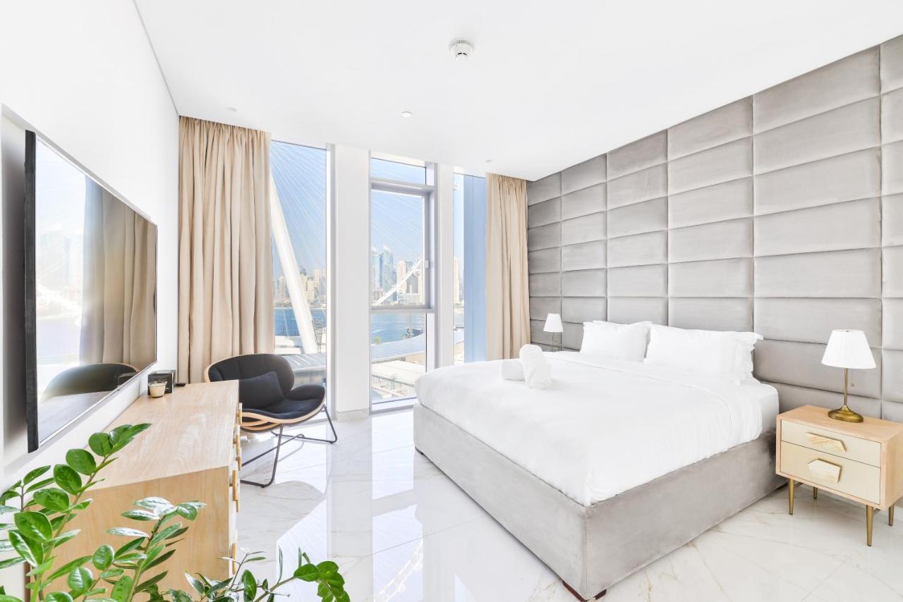 Luxury 2 Bedroom Beachfront Apt W Stunning Sea View Dubai Bagian luar foto
