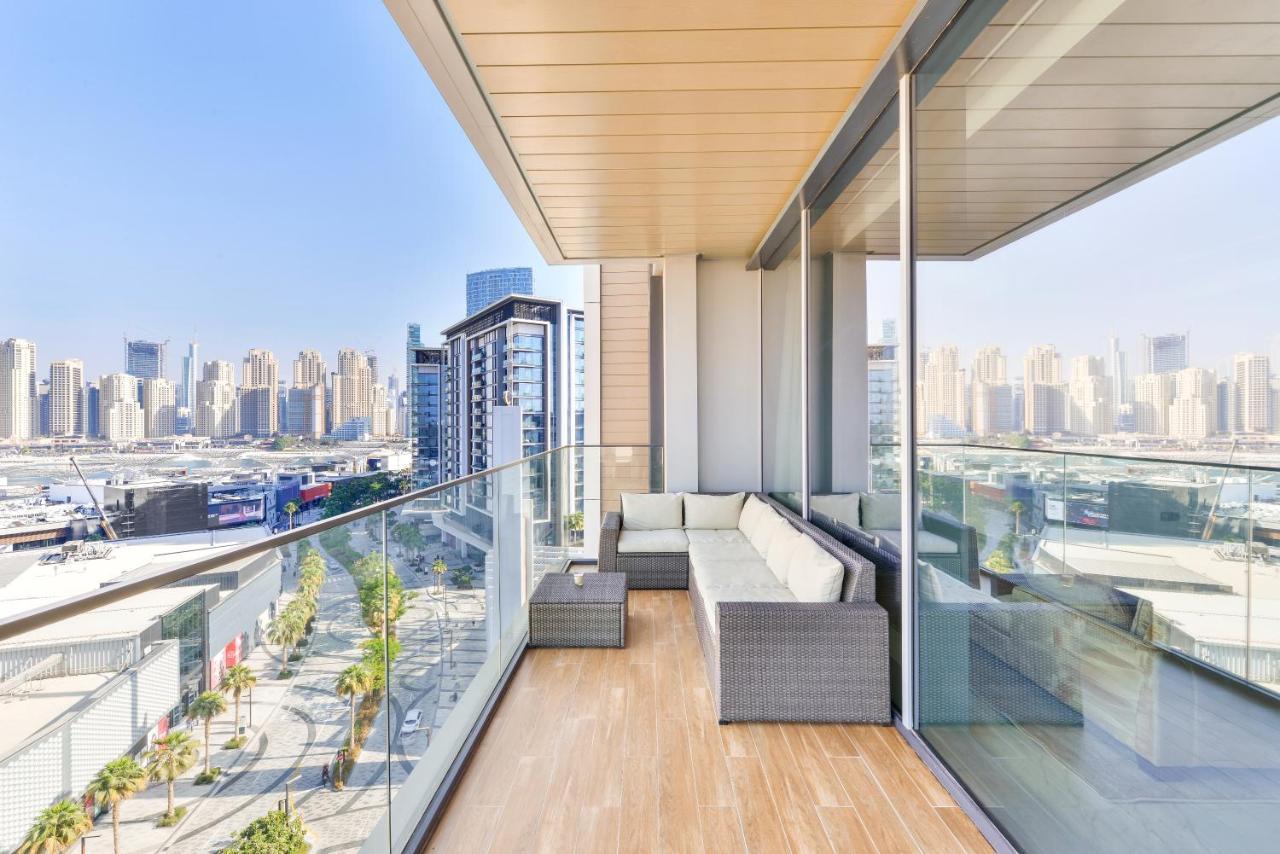 Luxury 2 Bedroom Beachfront Apt W Stunning Sea View Dubai Bagian luar foto